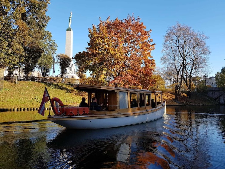 boat trip riga channel