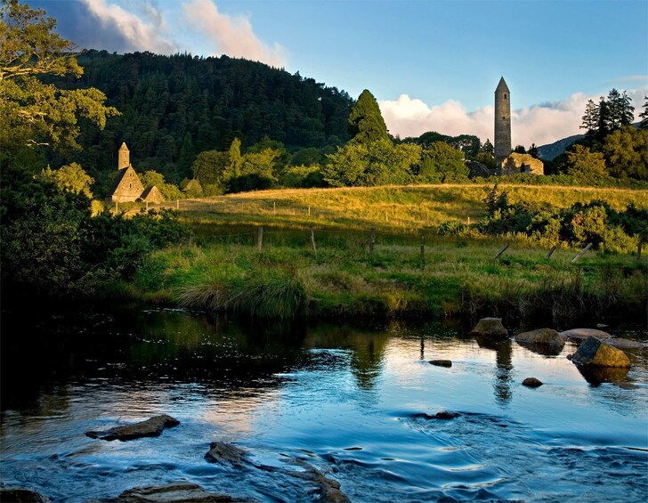 Wicklow Mountains, Glendalough and Kilkenny Day Tour 