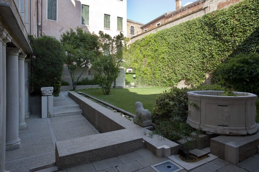 The places of Carlo Scarpa in Venice - Private tour