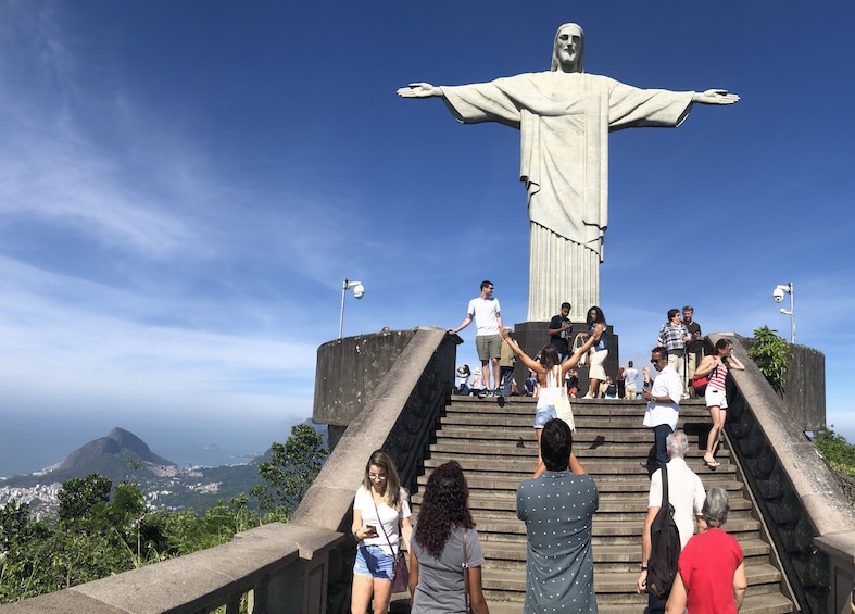 Corcovado,Christ Statue - Be One of the First to Get There