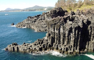 UNESCO Small Group Day Tour of Jeju Island - South Course