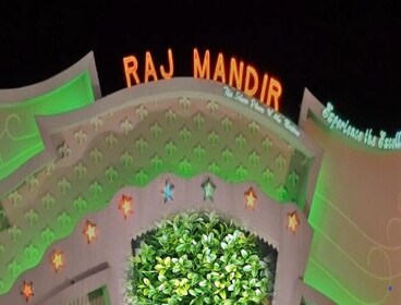 Bollywood Movie Show at Rajmandir in Jaipur