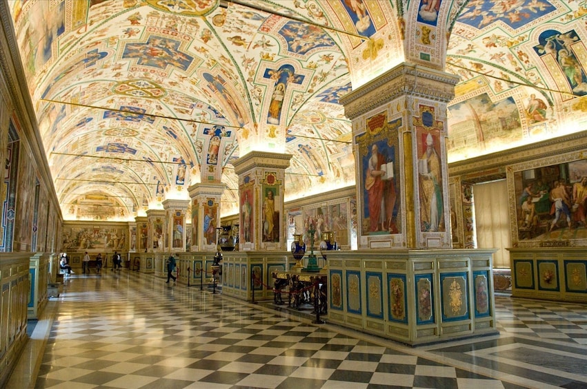 Semi Private Vatican Tour 