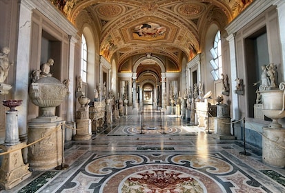 Halbprivate Tour durch die Vatikanischen Museen und die Sixtinische Kapelle...
