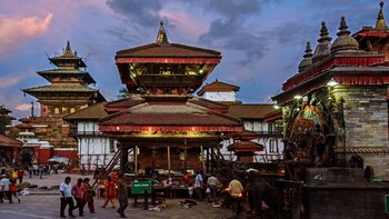 India Nepal tour 8 days