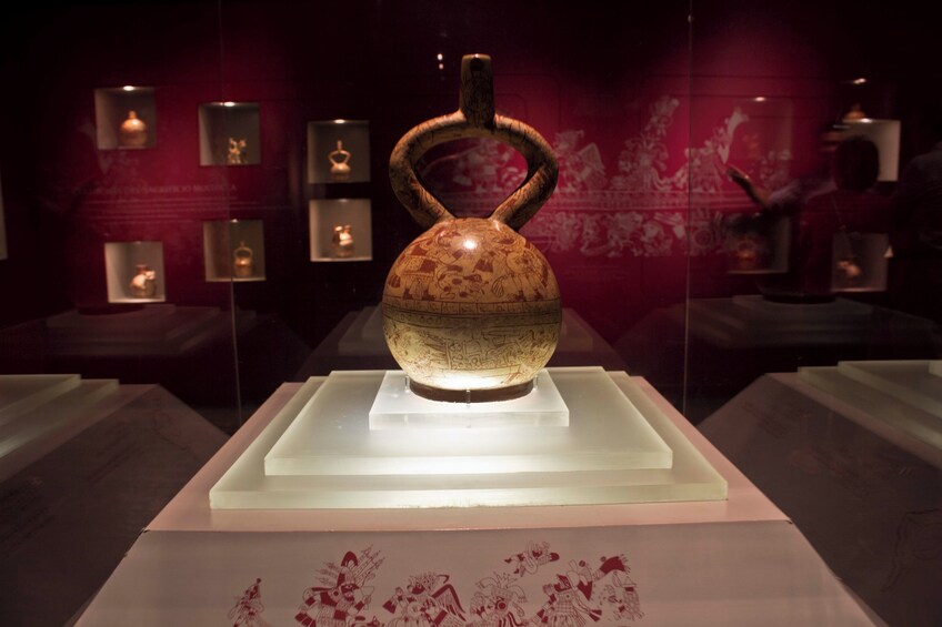 Full-Day Private Tour to Larco Museum and Lima Sightseeing