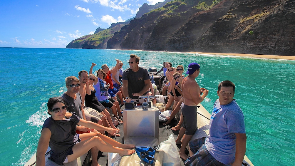 4-Hour Na Pali Coast Raft & Snorkel Adventure