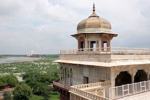 Taj Mahal Private Tour From Pune 2 Days