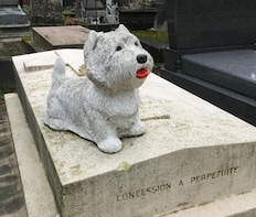 One Hour Père Lachaise Self-guided Audio Tour by Voicemap
