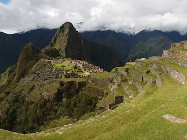 Machu Picchu and the Sacred Valley Tour from Cusco 2 days