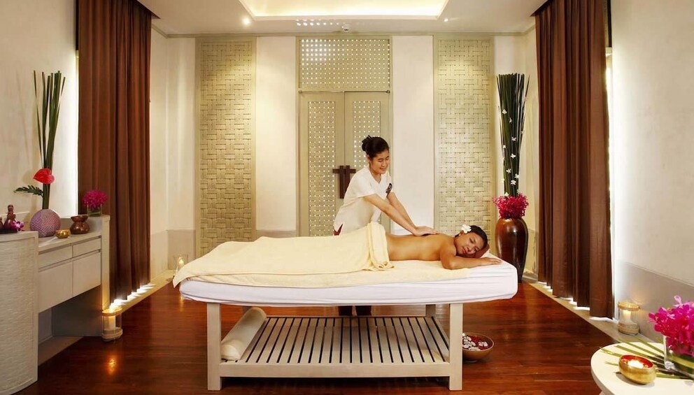 5 Star Luxury - Spa Treatments at Melati Beach Resort & Spa 