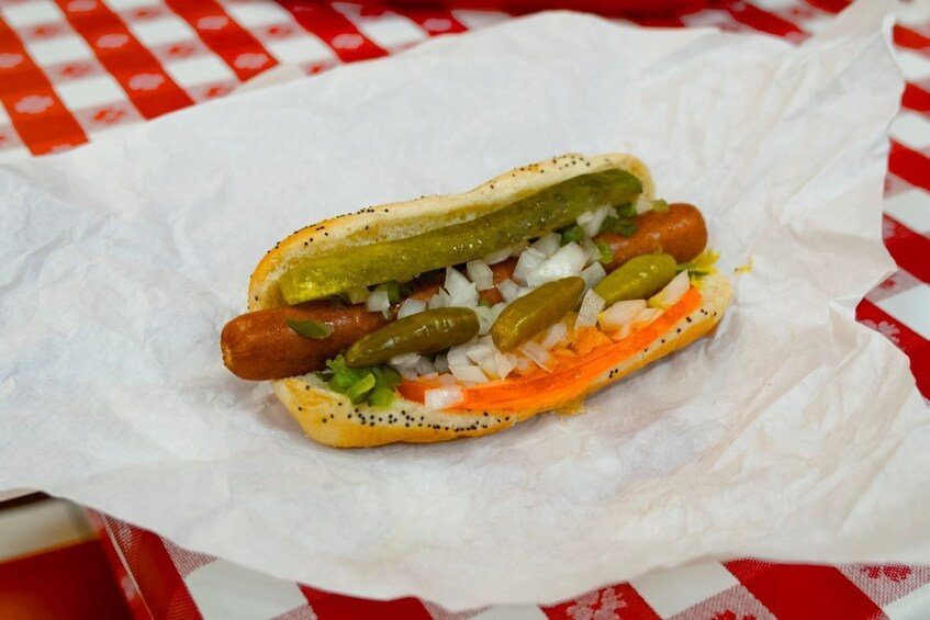 Historic Chicago Small Group Food Tour with a Local Guide