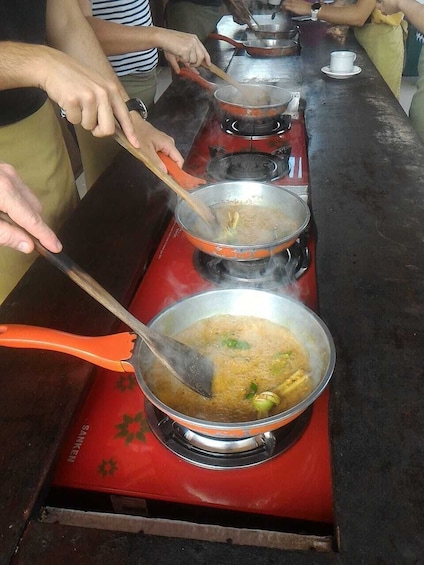 Paon Bali Cooking Class and Ubud Temple Tour