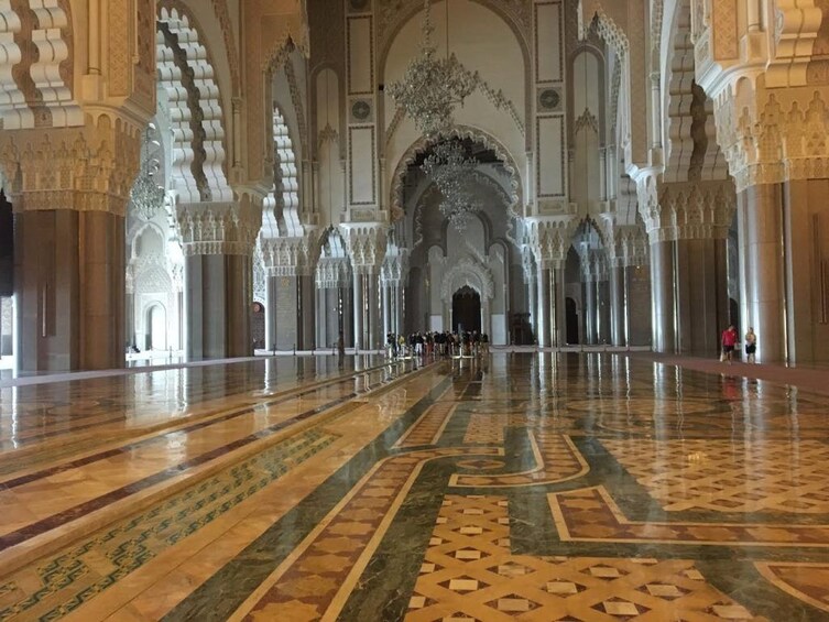 Casablanca Guided City Tour with Mosque Entry Ticket