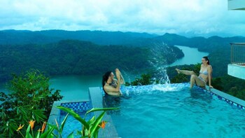 6 Days Honeymoon Tour of Kerala