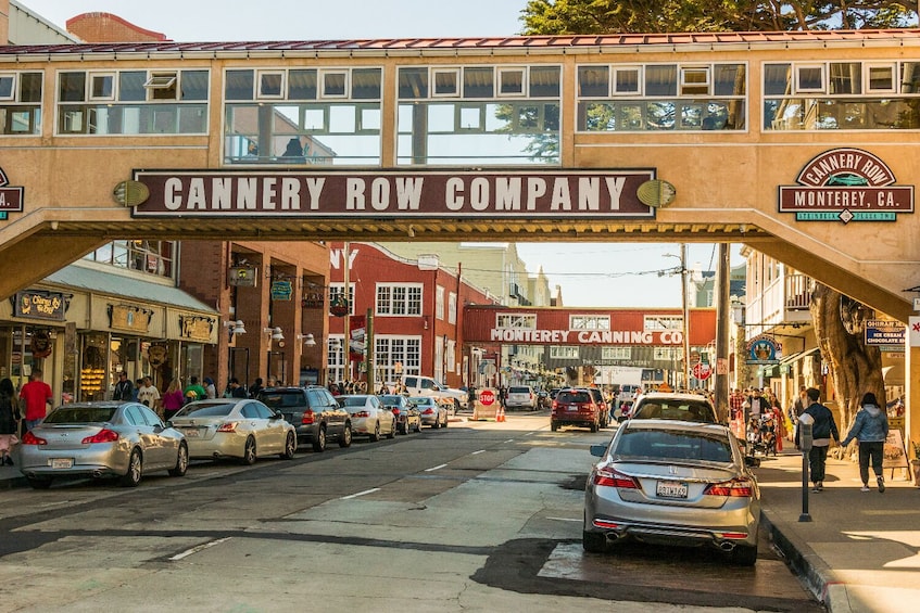 Scenic 17-Mile Self-Guided Driving Tour