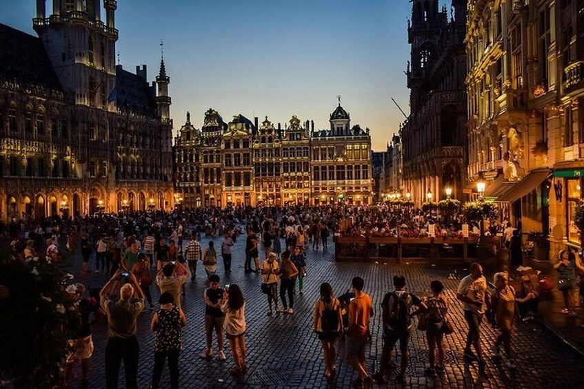 Private & Personalised Full Day in Brussels with a Local