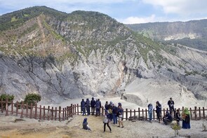 Bandung as You Please (Private Car Charter with Guide)