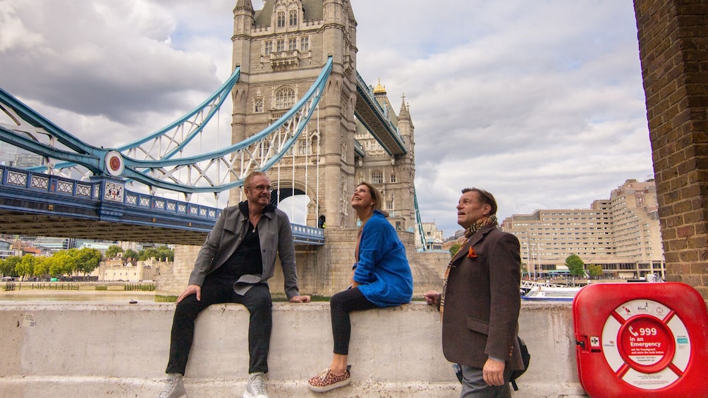 Must-See London: Private & Personalized Walking Tour with a Local Host