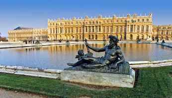 Versailles & Gardens Skip the Line with self-guided tour