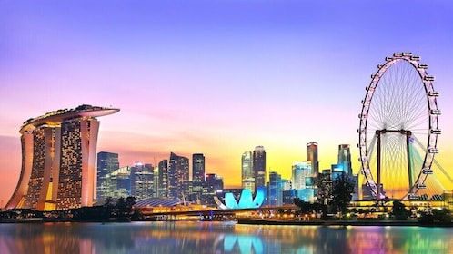 Glittering Singapore Night Out + Roundtrip Transfers