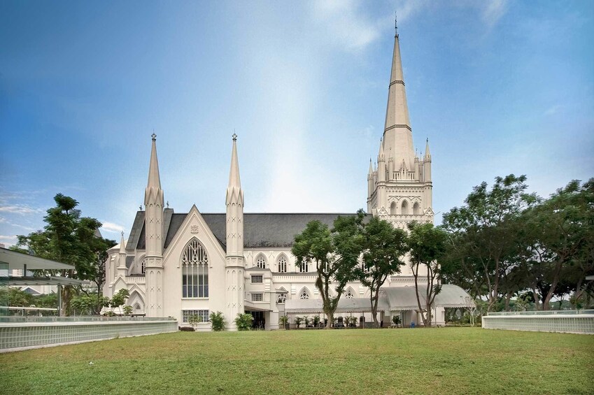 Singapore Colonial District Walk - The Time of an Empire