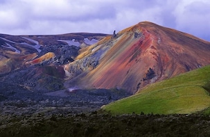 9-Day Guided Scenic Hiking Tour in Iceland