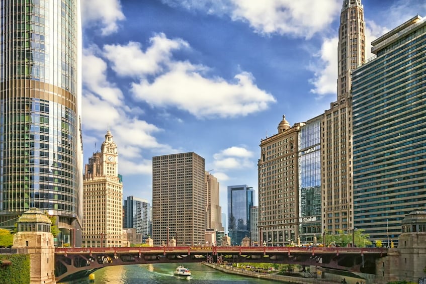 Chicago Super Saver Combo Tour: Millennium Park & Riverwalk