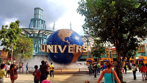 Universal Studios™ Ticket with Hotel Transfer