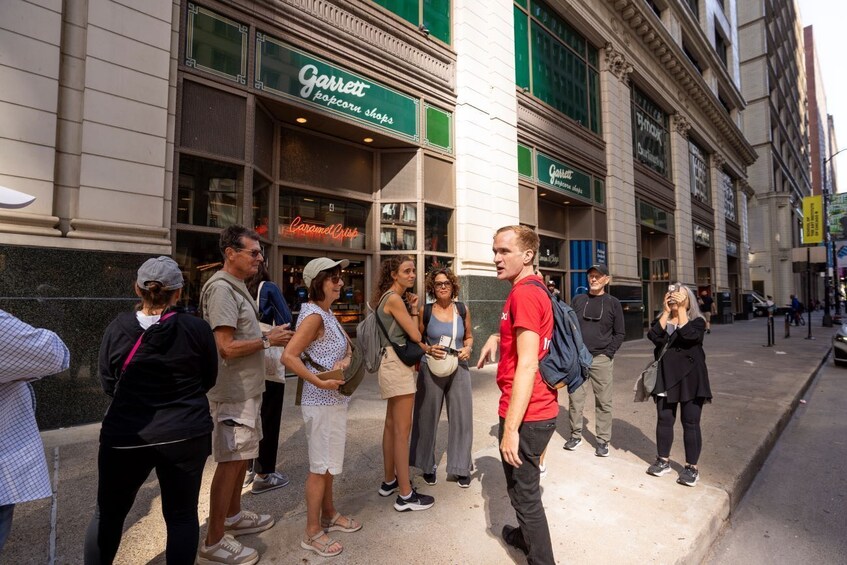 Total Chicago Small Group Tour with Expert Guide & Food Tastings