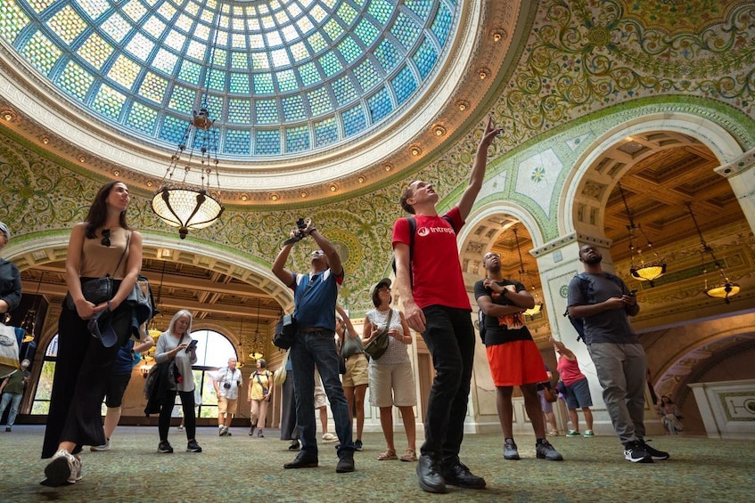 Total Chicago Small Group Tour with Expert Guide & Food Tastings