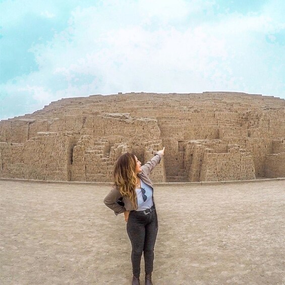 Huaca Pucllana, Huallamarca and Pachacamac Tour