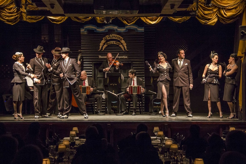 Promo Buenos Aires: Tigre Delta + Dinner & Tango Show 