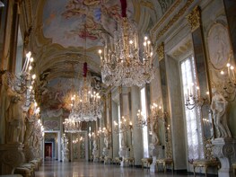 ACQUARIOREALE AND SPINOLA GALLERY