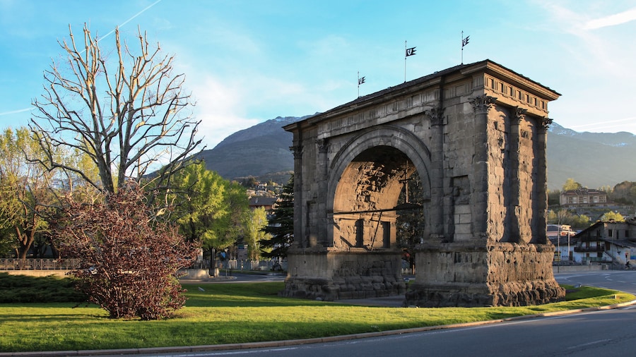Aosta Walking Tour