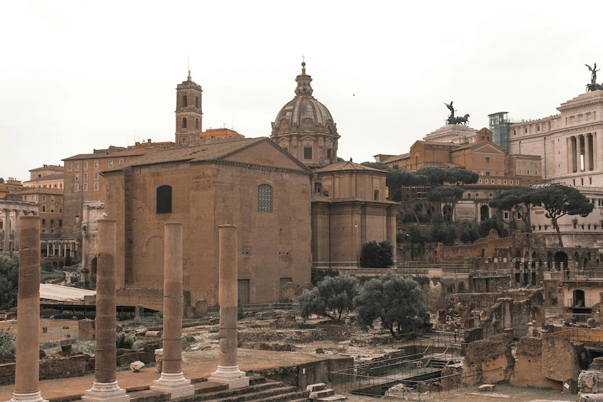 Colosseum Skip the line ticket: Self Guided Tour
