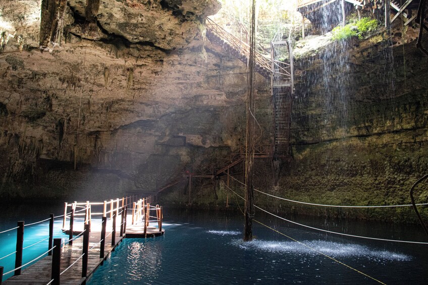 Private Chichén Itzá Premier Tour with Cenote Xunáan & Valladolid