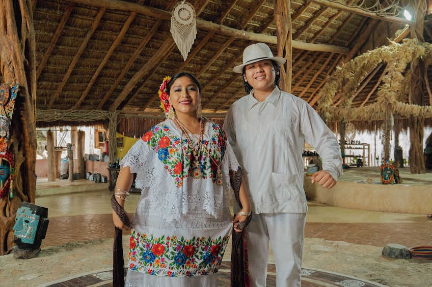 Private Chichén Itzá Premier Tour with Cenote Xunáan & Valladolid