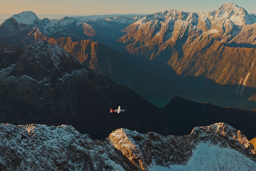 Milford Sound Fly Explore Fly