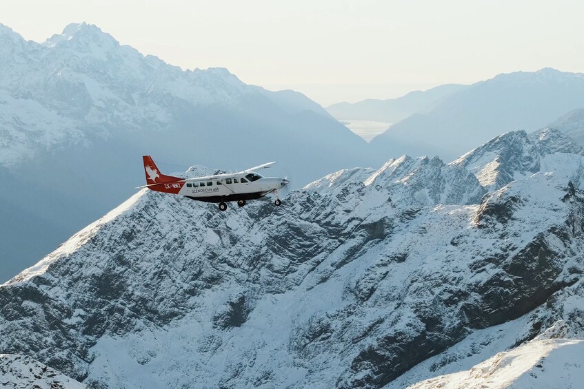 Milford Sound Fly Explore Fly