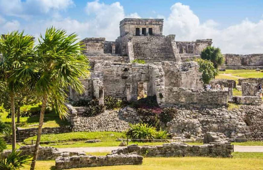 Unveiling Tulum's Hidden Gems: 20 Must-See Attractions Revealed - Ancient Ruins and Archaeological Sites