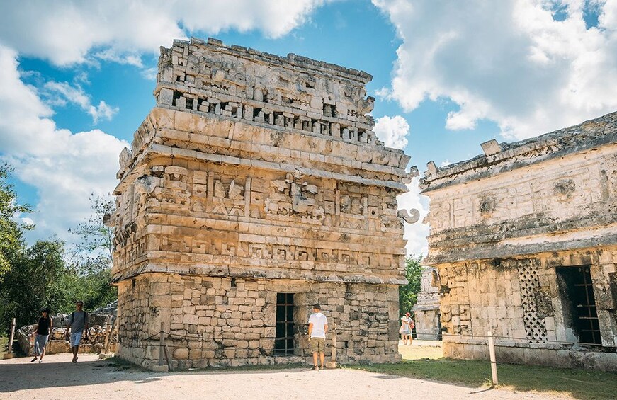 Chichen Itza from Cancun & Playa Del Carmen