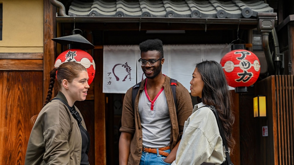 Private Tour of Gion: Explore Kyoto’s Geisha District with a Local Host