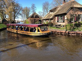 Giethoorn, Amsterdam Lake District and Shopping Village