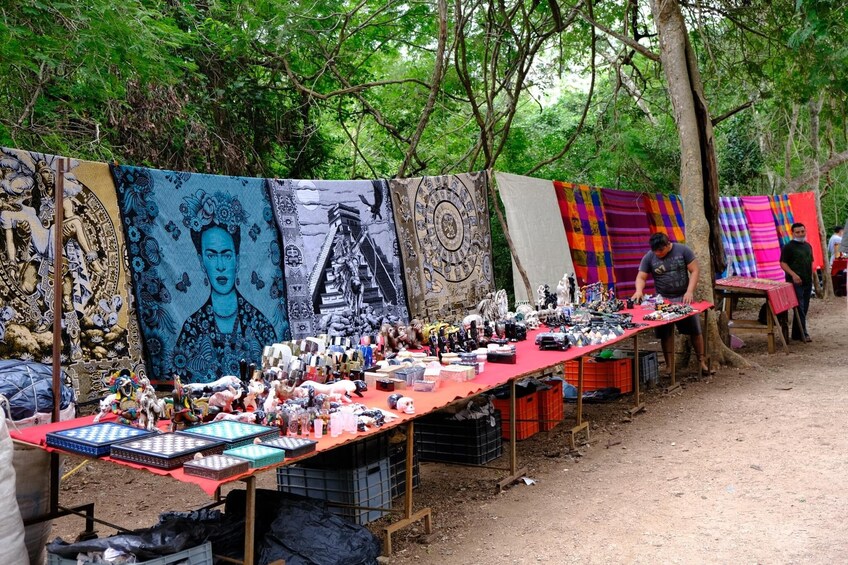 Chichen Itza Classic from Cancun and Riviera Maya