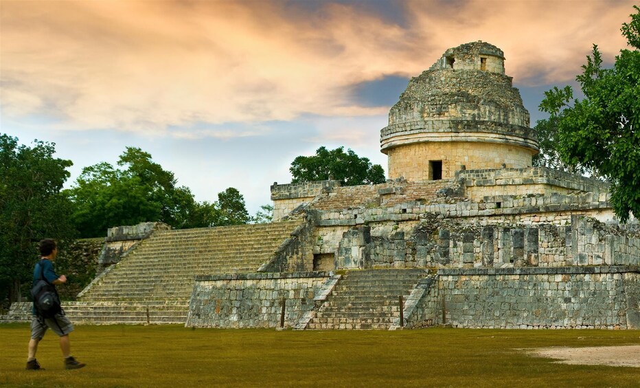 Chichen Itza Classic from Cancun and Riviera Maya