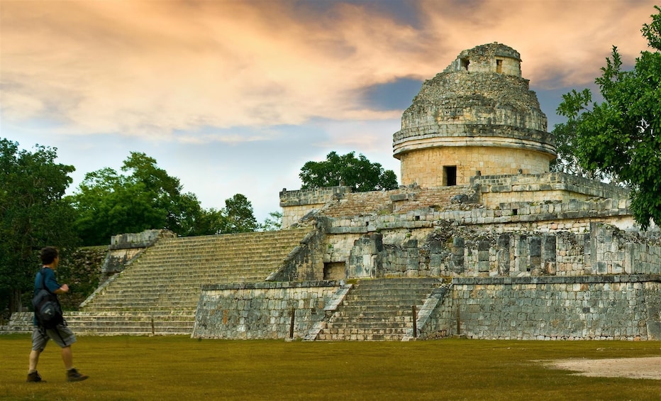 Chichen Itza Classic from Cancun and Riviera Maya