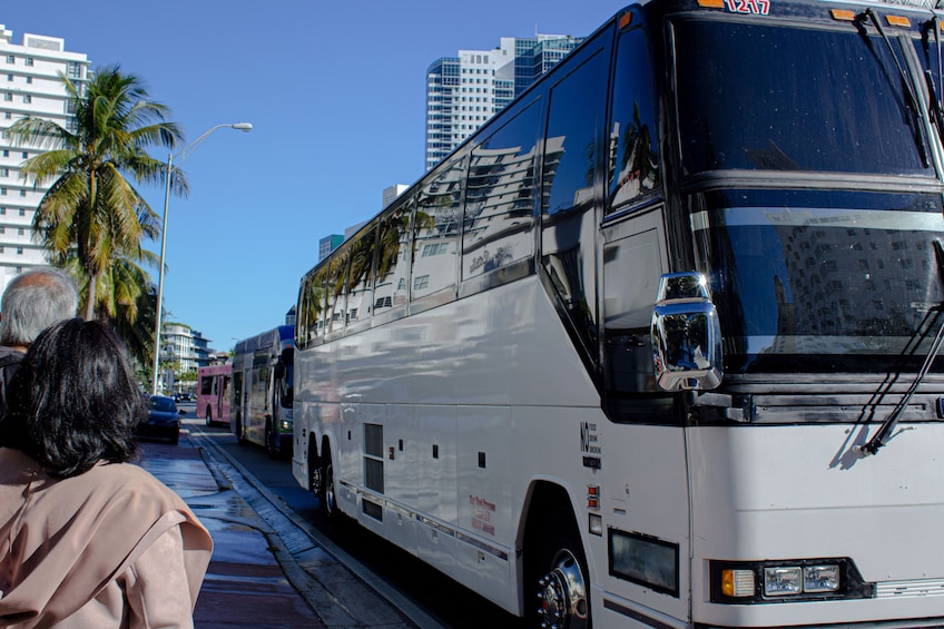 AMAZING MIAMI TOUR BUS & BOAT