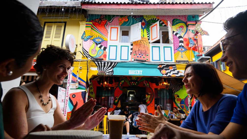 Singapore Highlights & Hidden Gems: Private Tour with Local Host