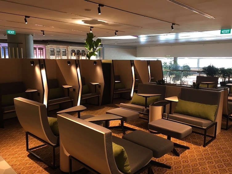 Inside Blossom ? SATS & Plaza Premium Lounge